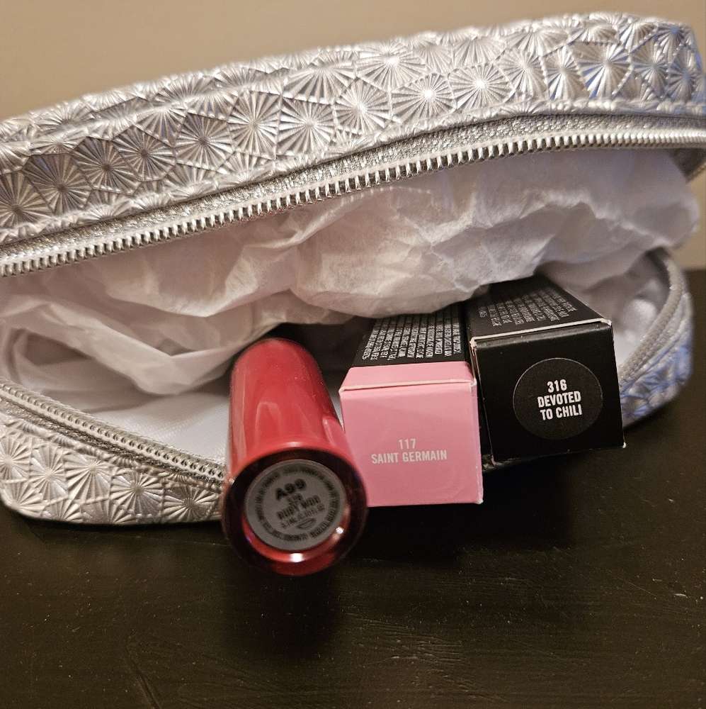 MAC in 3s, Saint Germain,Ruby Woo,Devoted to Chili and a bag!